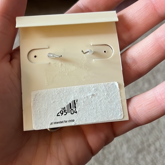 Kenneth Cole earrings - Picture 3 of 3